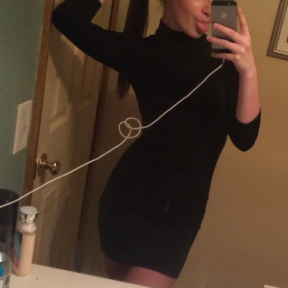 Black Dress Size Small - Picture 1 of 4